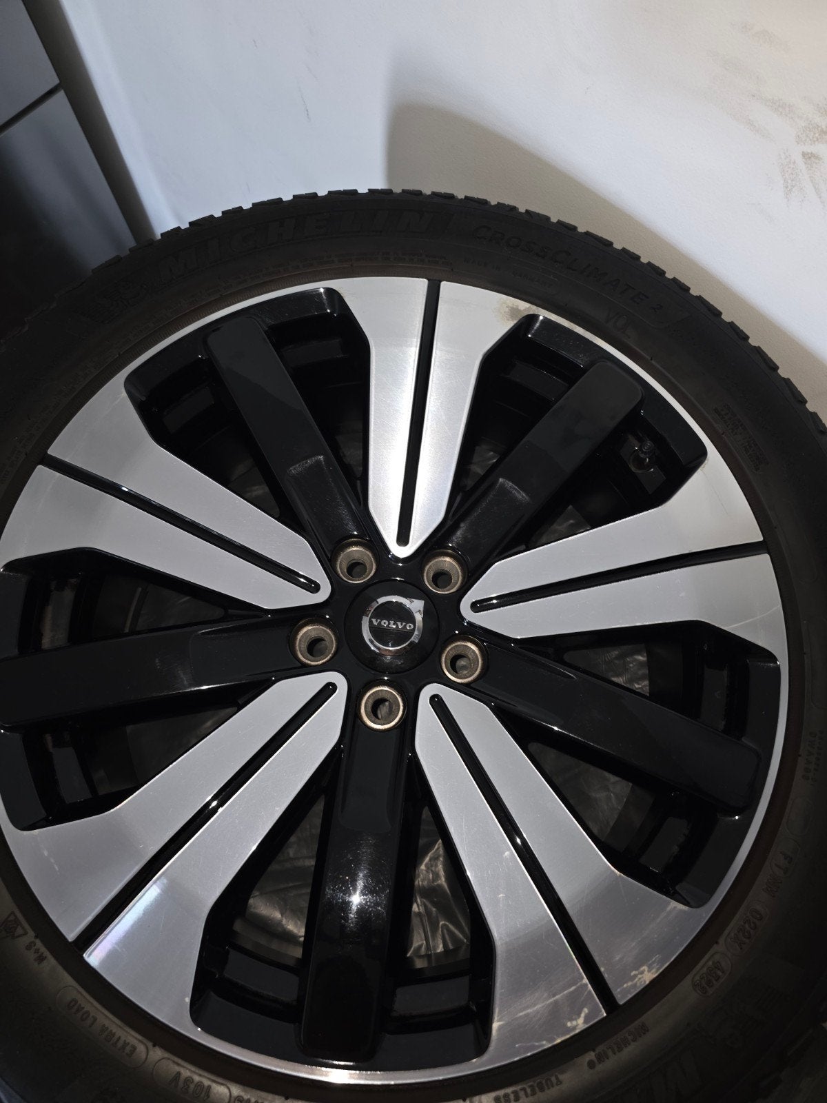3x Volvo Velgen met Banden - Opknappers (Krassen/Corrosie), Ophalen of Verzenden, Gebruikt