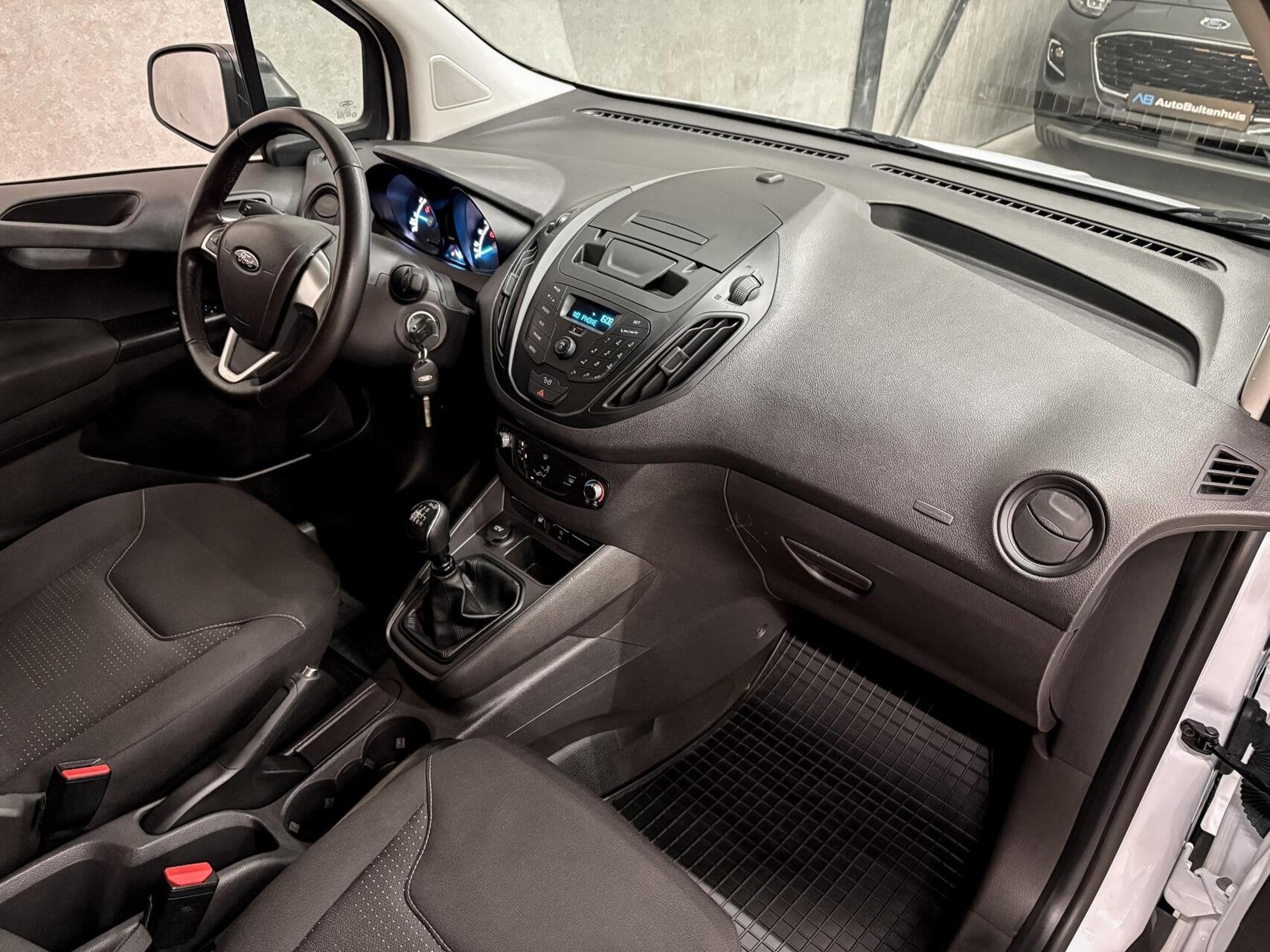 Ford Transit Courier 1.0 EcoBoost S&S|1e EIGENAAR|INCL. APK, Dealer onderhouden, 101 pk, Gebruikt, 1189 kg