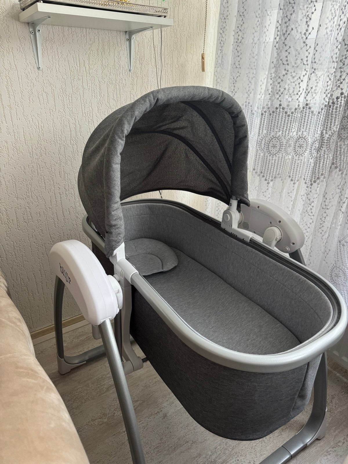Blijr Wieg/Co-sleeper met afstandsbediening, Kinderen en Baby's, Babywiegjes en Ledikanten, Ophalen, Zo goed als nieuw, Wieg