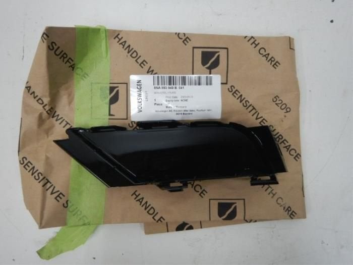 VW Tiguan 5NA R-Line Voorbumper Inleg Links, Ophalen of Verzenden, Nieuw, Voor, Bumper