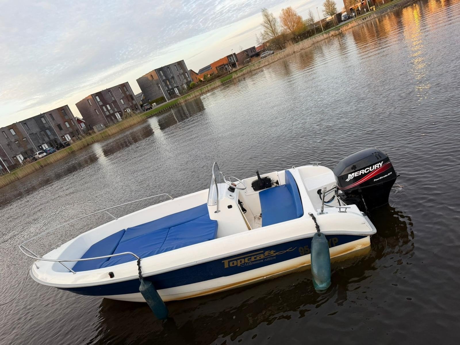 Topcraft 430 Open Consoleboot met Mercury Buitenboordmotor, Benzine, Buitenboordmotor, Zo goed als nieuw, Polyester