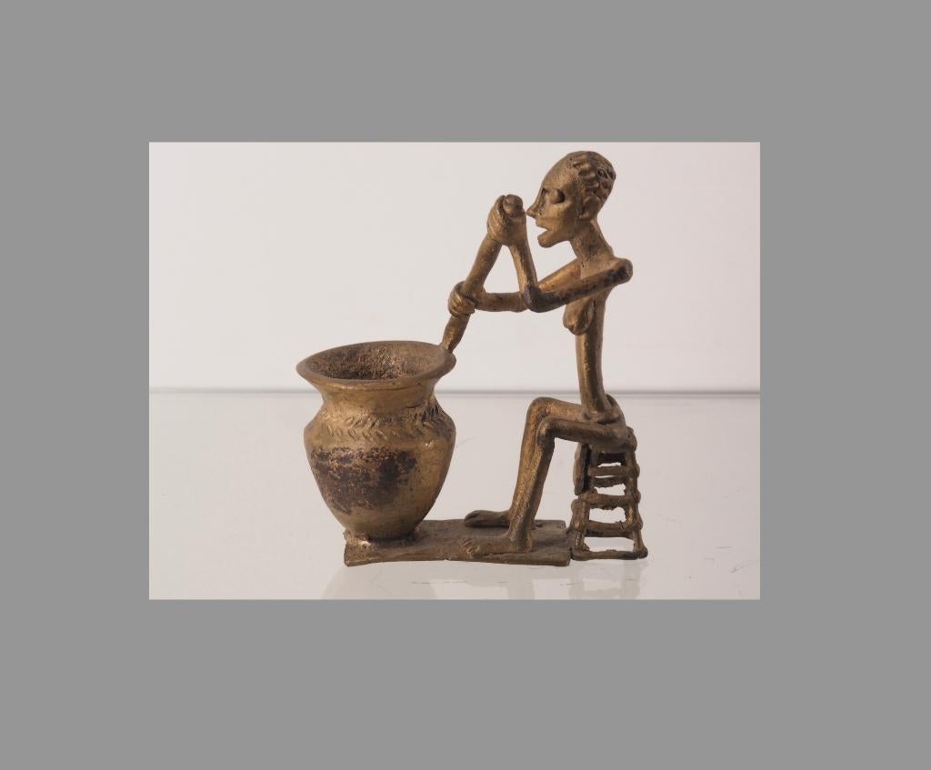 Zittend brons Ashanti figuur met dier Ghana (180530-05), Ophalen of Verzenden