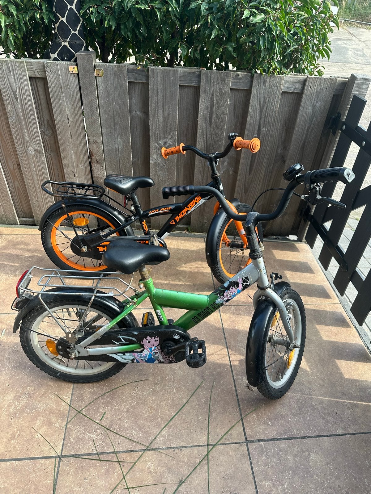Kinderfietsen: Groene en Zwarte