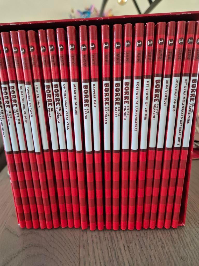 Borre boekjes, Ophalen, Zo goed als nieuw, Fictie algemeen, 5 of 6 jaar