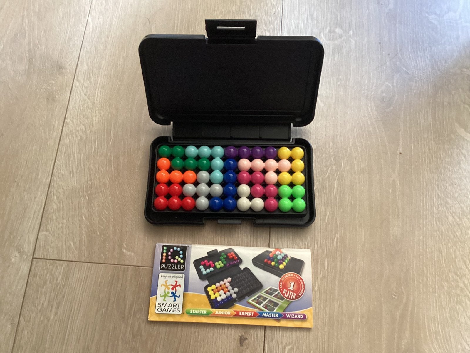 Smart Games IQ puzzel, Hobby en Vrije tijd, Denksport en Puzzels, Ophalen of Verzenden, Zo goed als nieuw