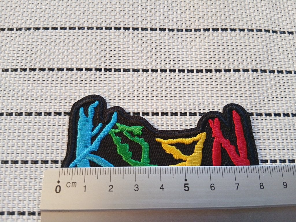 Korn mooie  shaped patch k30-4.5x8 cm, Ophalen of Verzenden, Nieuw, Kleding