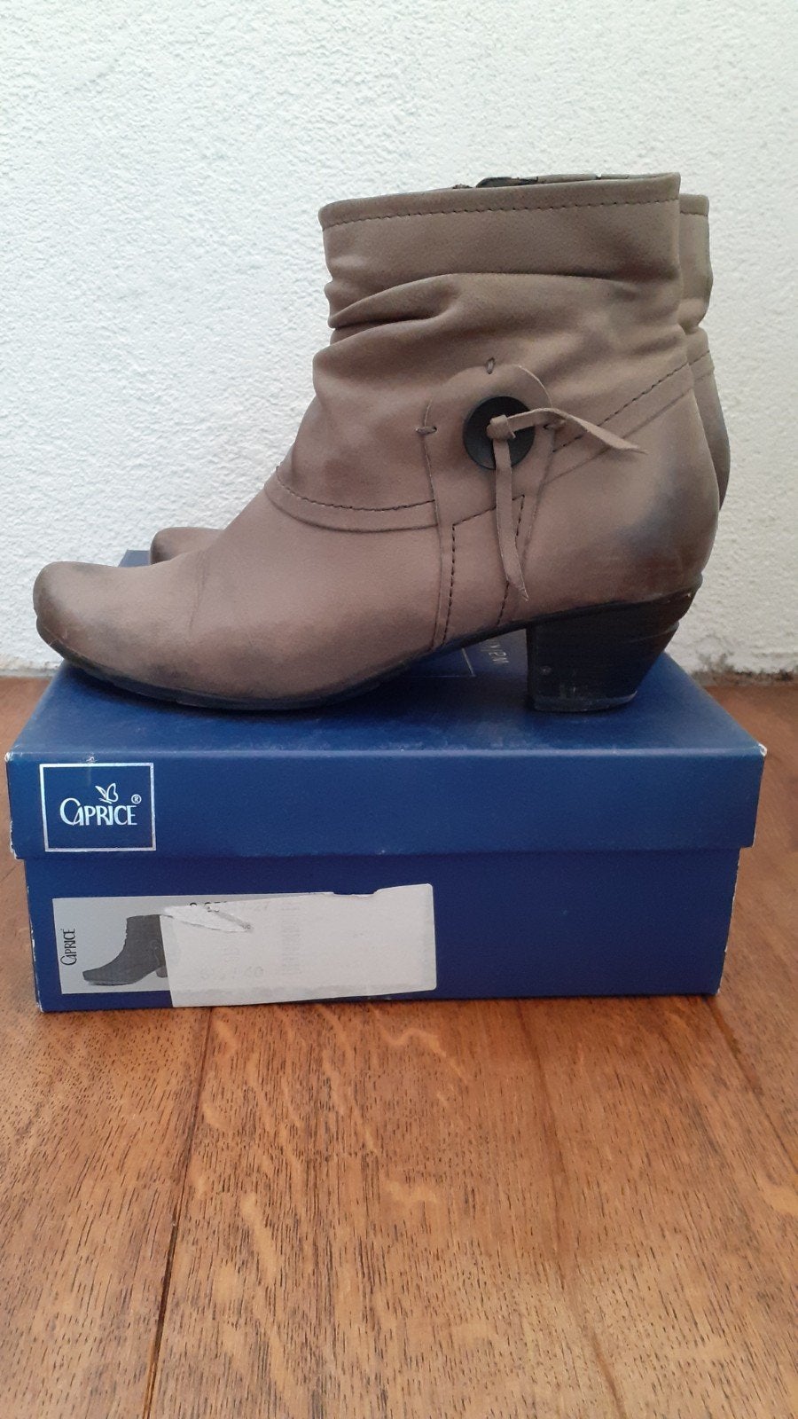 Laarsjes, Kleding | Dames, Schoenen, Overige kleuren, Lage of Enkellaarzen, Ophalen of Verzenden, Caprice