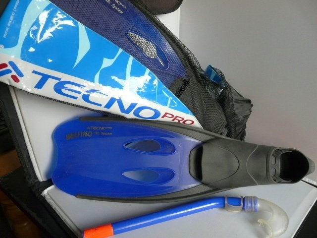 Techno Pro # flippers en mondstuk - foto's, Ophalen of Verzenden, Zo goed als nieuw, Snorkelvinnen