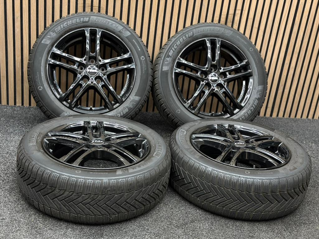 WINTER! 16 inch Rial Bavaro - Golf Leon 5x112 ET50 Michelin, Ophalen, 16 inch, ., Banden en Velgen