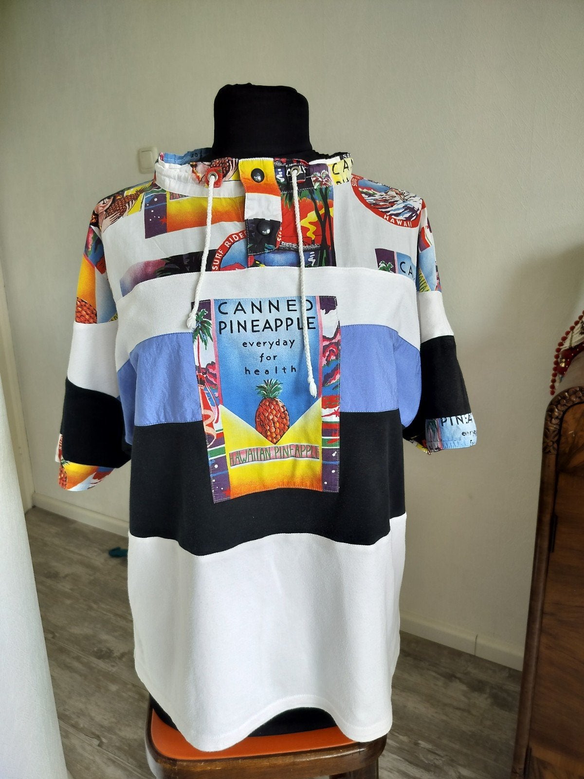 Vintage '90 t-shirt. Katoen, Ophalen of Verzenden, Zo goed als nieuw, Zwart