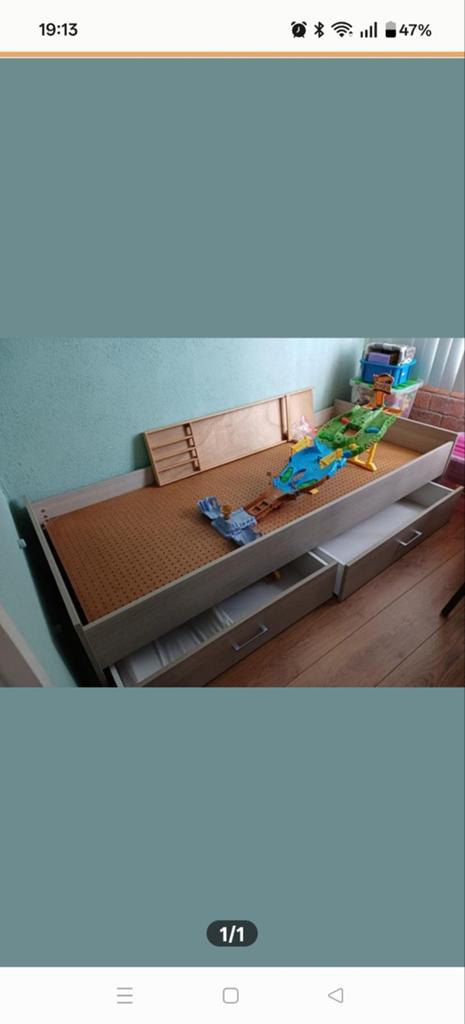 Bed met twee grote lades., Ophalen, 180 cm of meer, 85 tot 100 cm