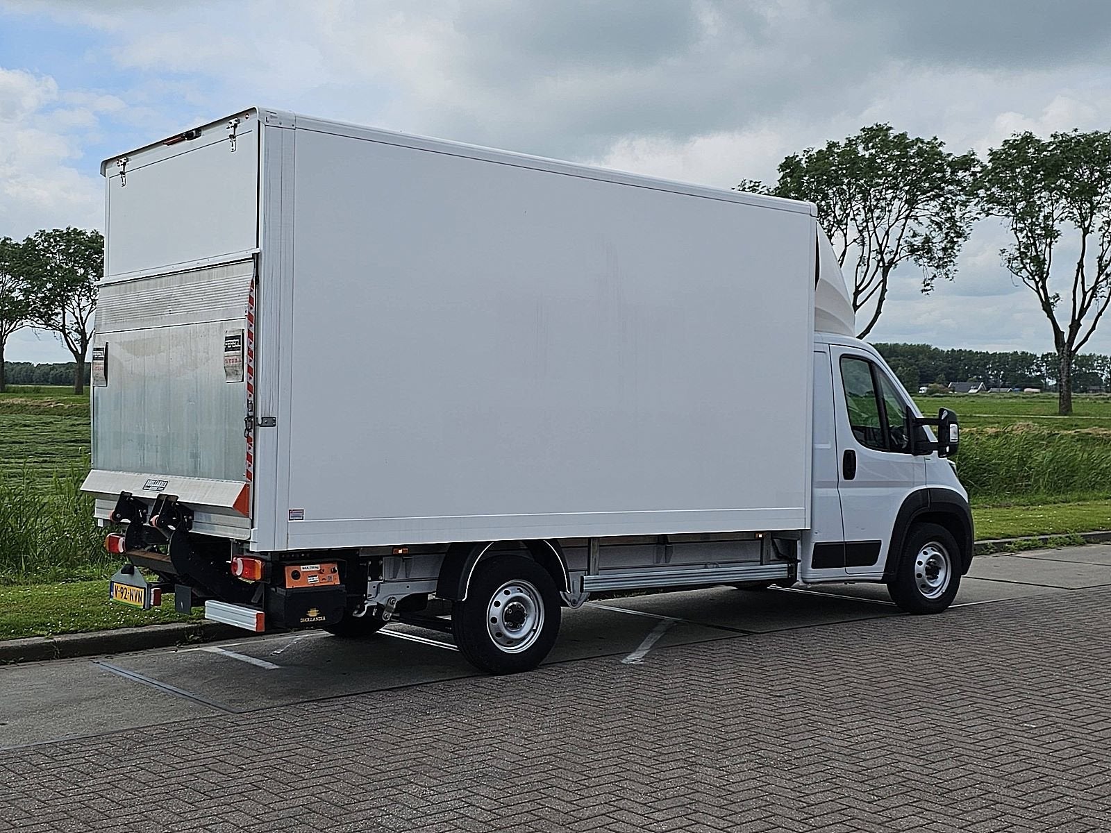 FIAT DUCATO 2.2 bakwagen laadklep!, Gebruikt, Euro 6, 160 pk, Wit