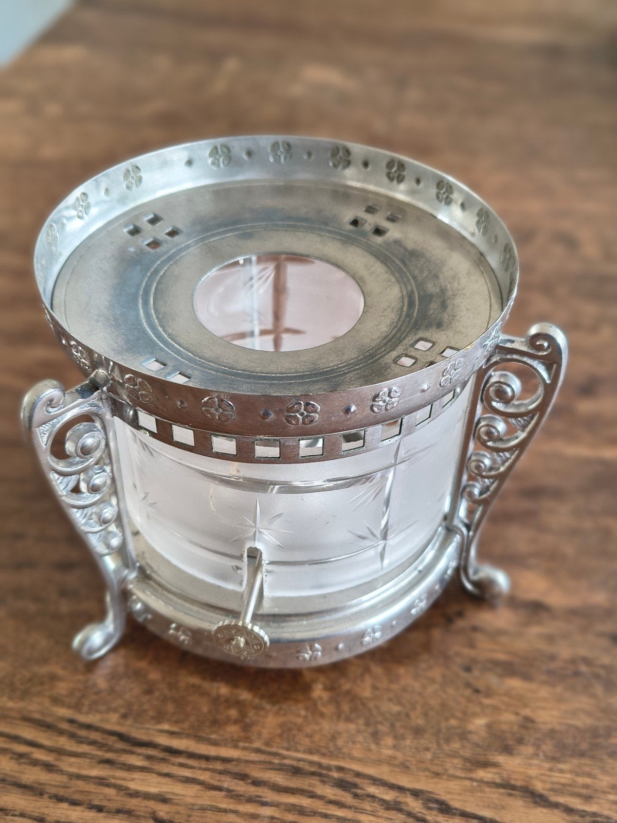 Antieke zilverkleurige theelichthouder met geslepen glas, Ophalen