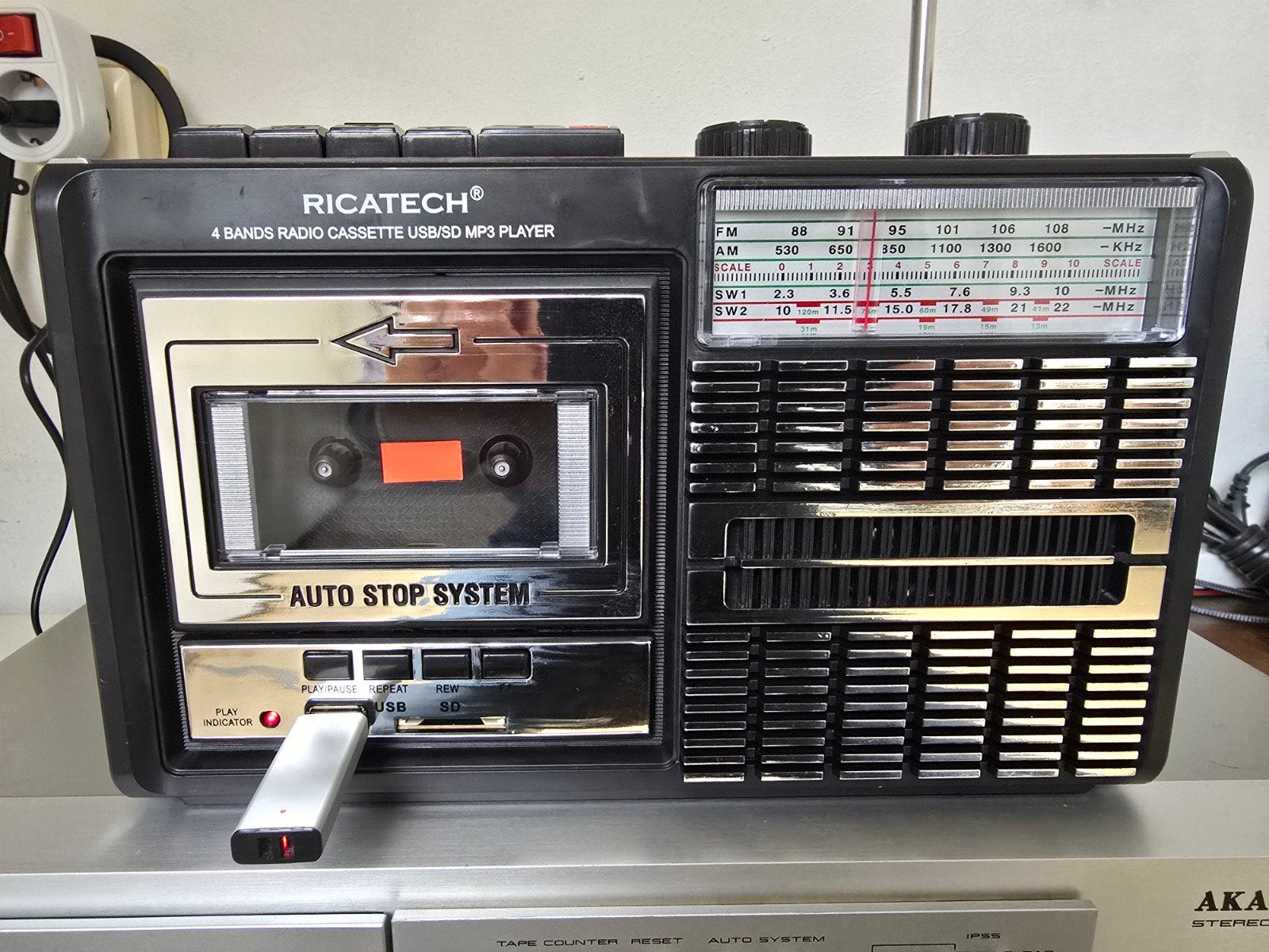 Radio nieuw in doos, Audio, Tv en Foto, Ophalen of Verzenden, Nieuw