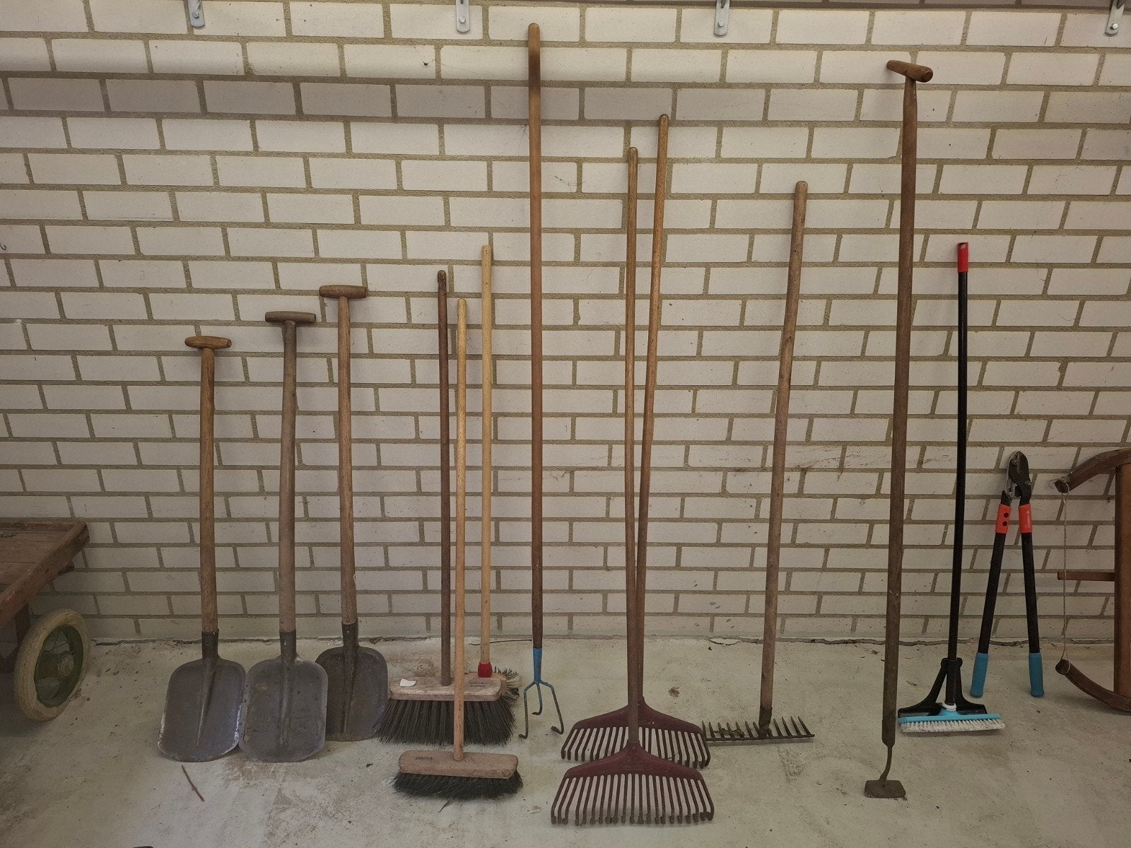 Diverse tuingereedschap set - Compleet voor elke tuinier, Tuin en Terras, Ophalen, Gebruikt, Bezem