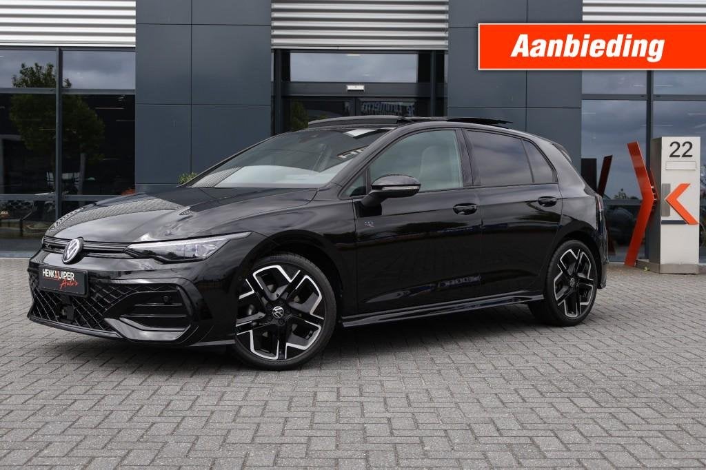 Volkswagen GOLF R-line 1.5 eTSI 150pk DSG facelift Black sty, Automaat, 4 cilinders, Zwart, Bedrijf