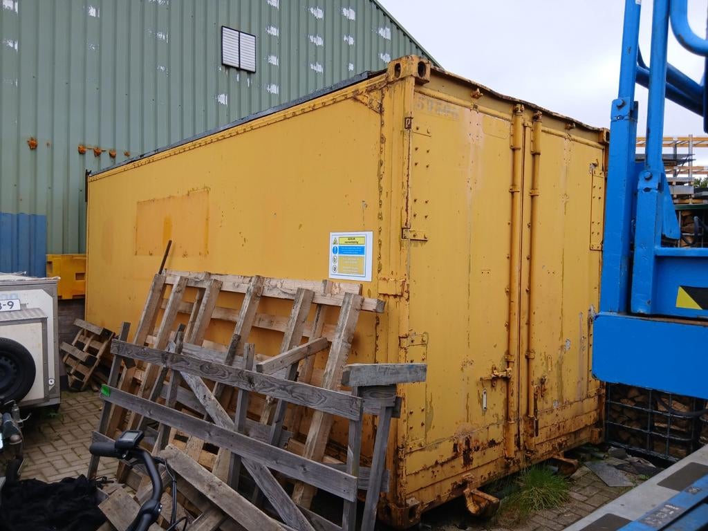 Geïsoleerde zeecontainer 20 ft met container slede., Zakelijke goederen, Ophalen