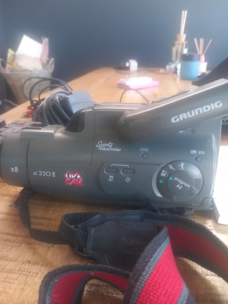 Grundig Handycam Digivideo Cam Recorder LC 330 E, Ophalen of Verzenden, Overige soorten, Camera