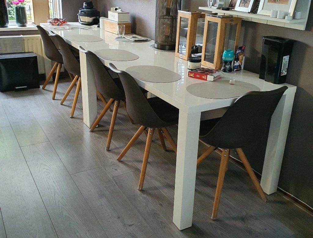 Scandinavische designstoel (6 stuks) kleur donker taup., Huis en Inrichting, Gebruikt, Overige kleuren, Modern, Scandinavisch