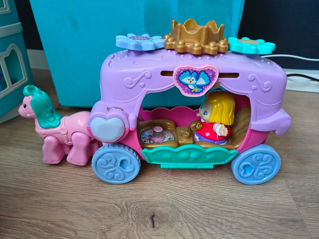 VTech koets met pop, Ophalen of Verzenden, Zo goed als nieuw, 6 maanden tot 2 jaar
