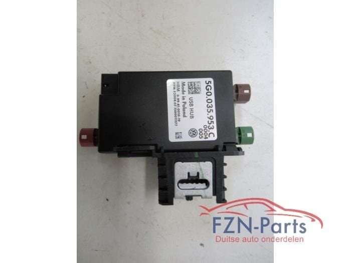 VW Golf 7 USB Hub Spanningsomvormer, Auto-onderdelen, Ophalen of Verzenden, Gebruikt