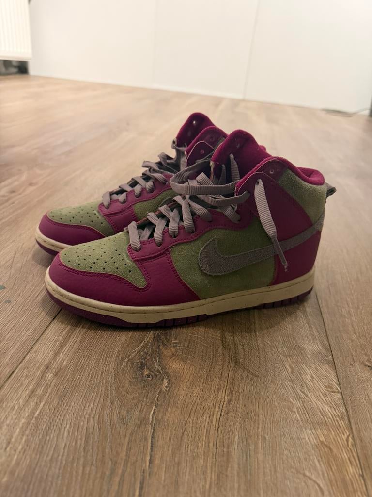 Nike dunk dames sneaker, Kleding | Dames, Schoenen, Ophalen of Verzenden, Zo goed als nieuw, Groen, Sneakers of Gympen