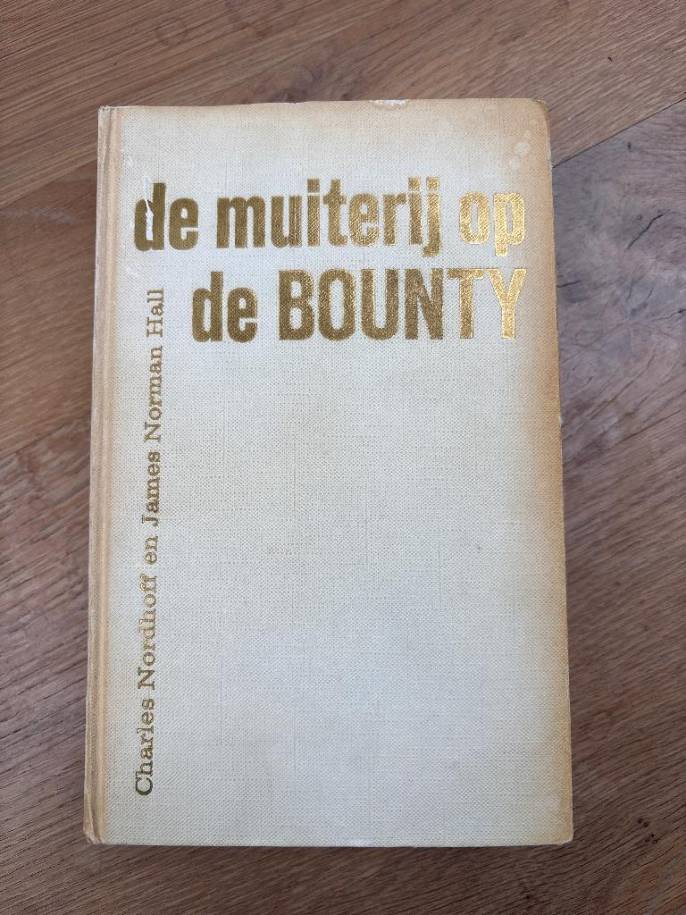 De muiterij op de bounty uit 1962, Boeken, Ophalen of Verzenden, Gelezen, Meerdere auteurs, Europa