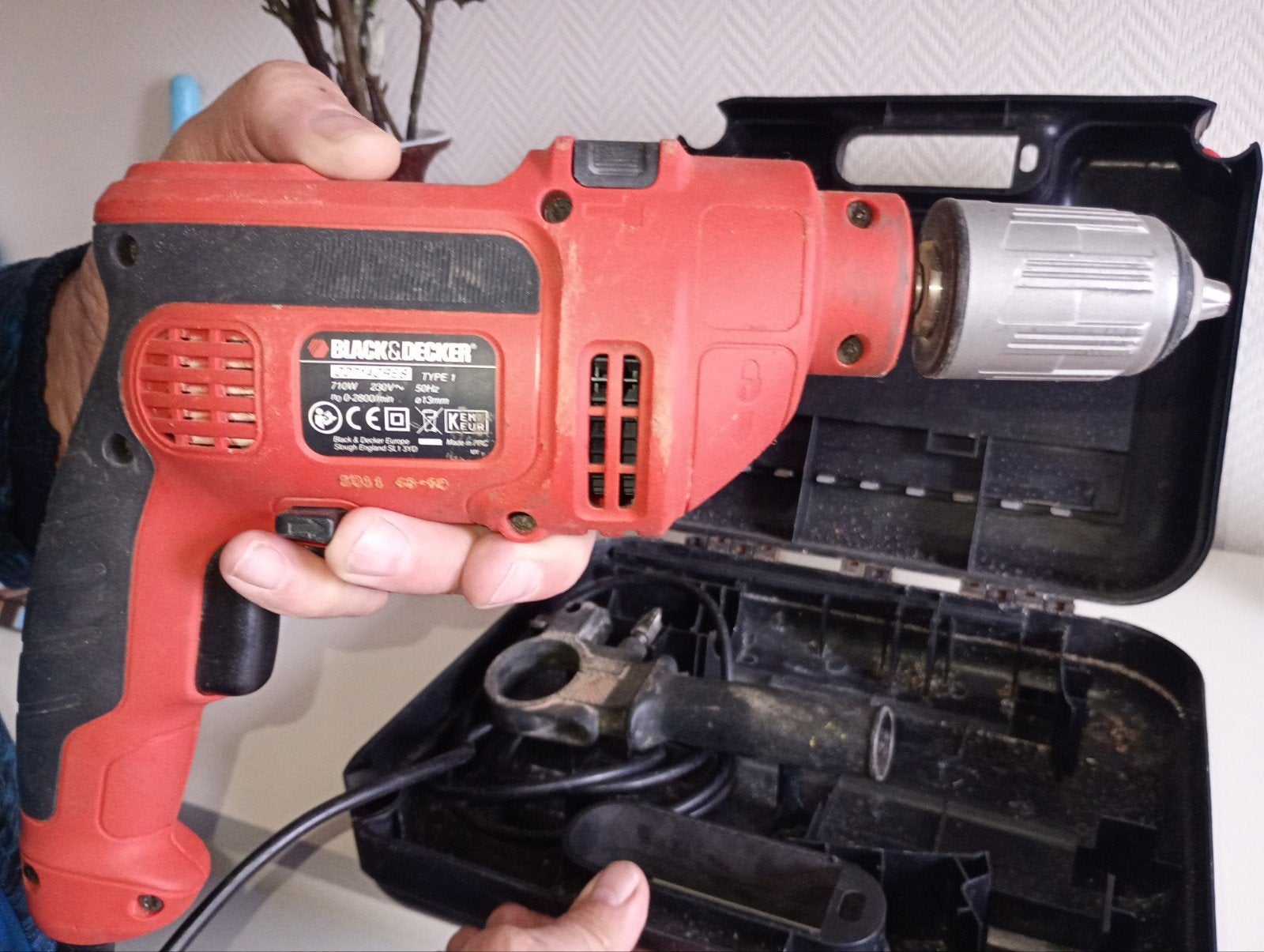 Black & Decker Boormachine 710W met voor- en achteruit, Ophalen of Verzenden