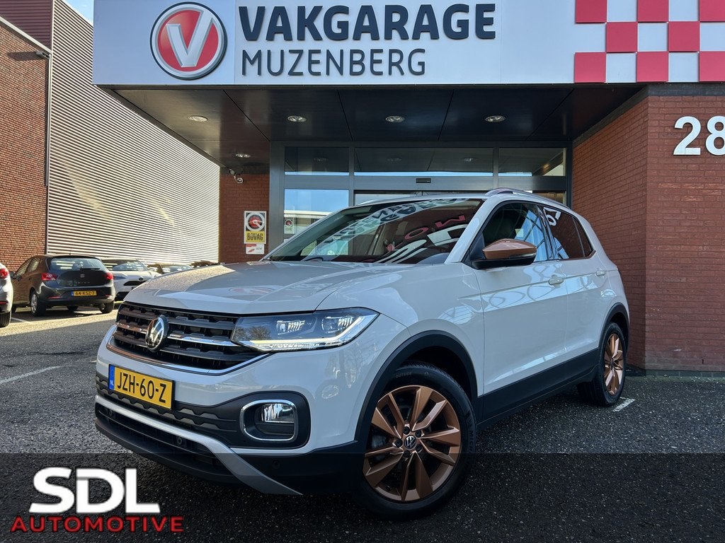 Volkswagen T-Cross 1.5 TSI Style // FULL LED // ADAP. CRUISE, Auto's, Volkswagen, T-Cross, 4 cilinders, 150 pk, Leder en Stof