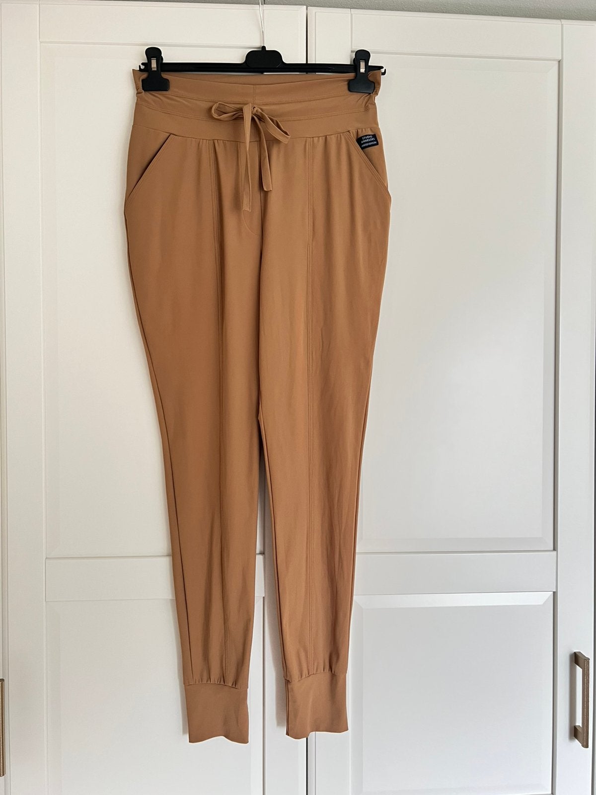 Studio anneloes franka 3.0 limited edition broek M camel, Maat 38/40 (M), Bruin, Ophalen of Verzenden, Zo goed als nieuw