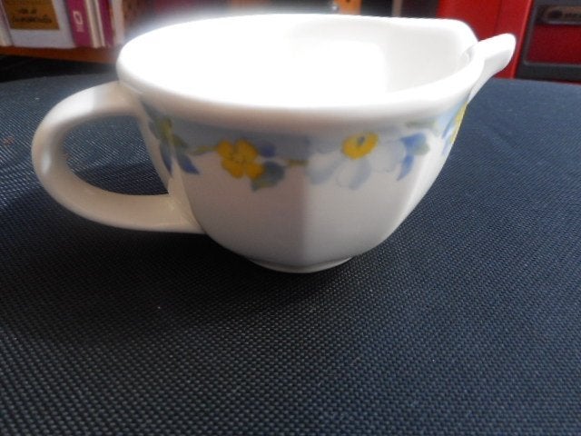 Villeroy & Boch Margarita Melk kan, Antiek en Kunst, Antiek | Servies los, Ophalen of Verzenden