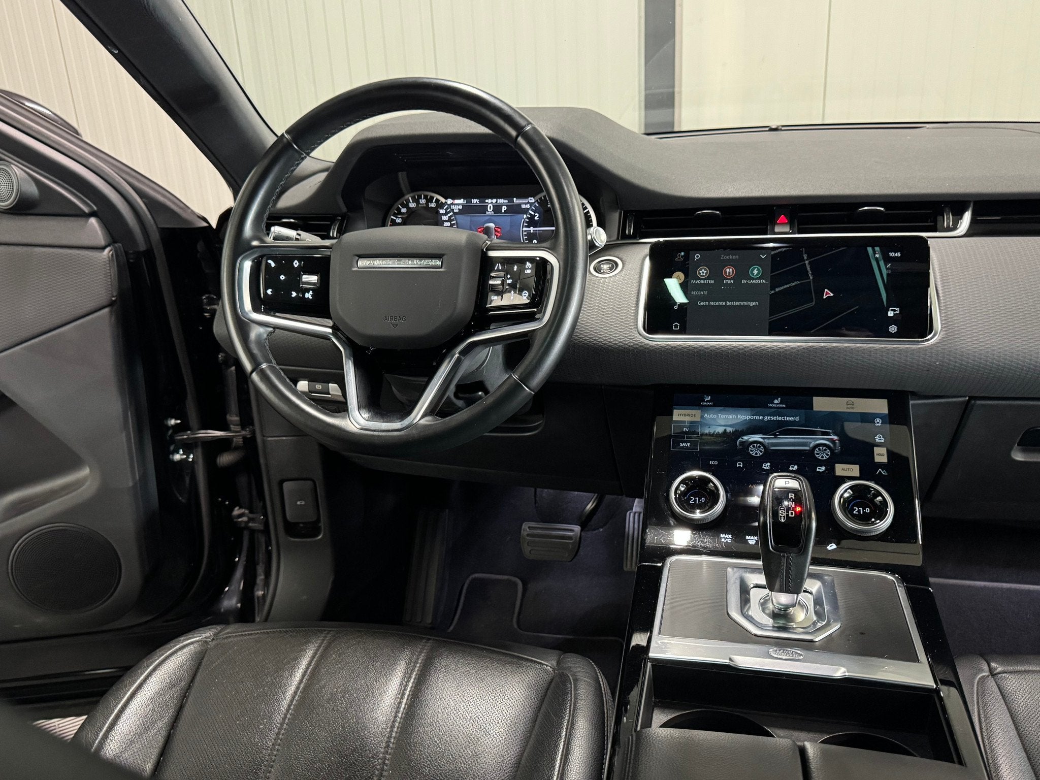Land Rover Range Rover Evoque 1.5 P300e | AWD R-Dynamic S |, Auto's, Automaat, Euro 6, 0 kWh, Zwart