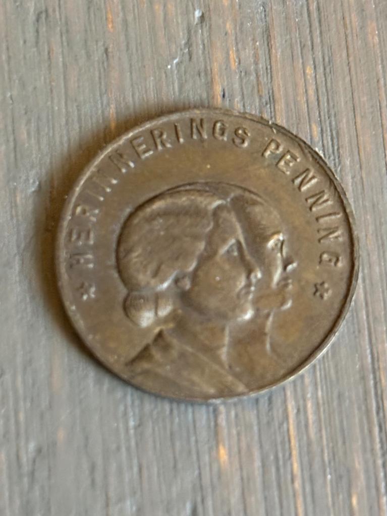 Huwelijk Juliana & Bernhard 1937, Postzegels en Munten, Penningen en Medailles, Ophalen of Verzenden, Overige materialen, Nederland