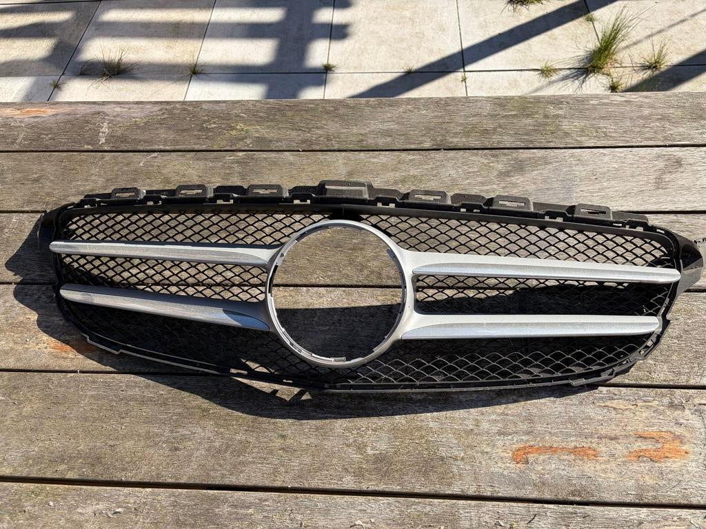 Originele AMG grill voor Mercedes C-klasse (2014-2021), Gebruikt, Voor, Mercedes-Benz, Ophalen of Verzenden