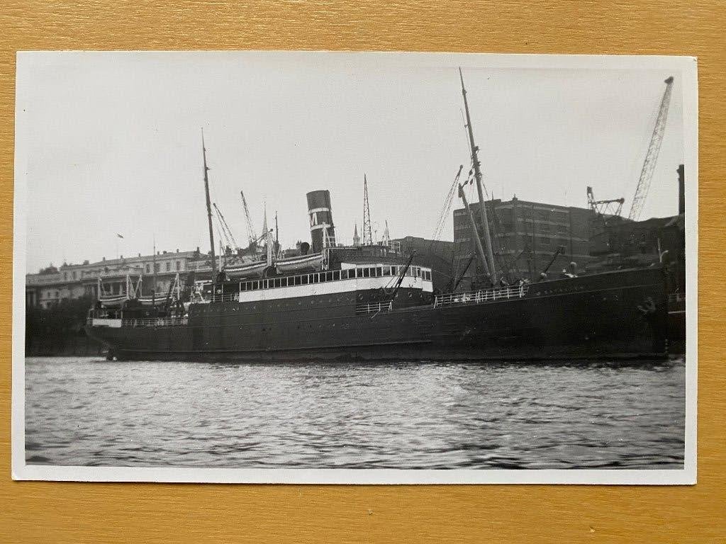 foto ss Batavier II(II) 1921-1959 Wm Müller & Co scheepvaart, Ophalen of Verzenden, Zo goed als nieuw, Motorboot, Kaart, Foto of Prent