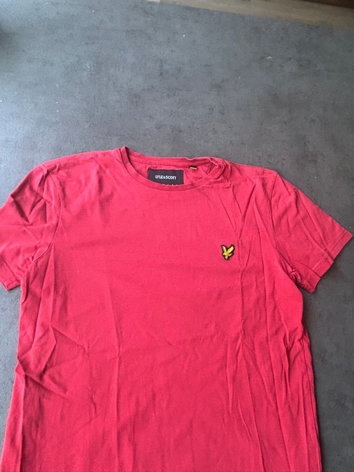 Lyle and Scott T-shirt XS, Kleding | Heren, T-shirts, Ophalen of Verzenden, Zo goed als nieuw, Maat 46 (S) of kleiner, Rood