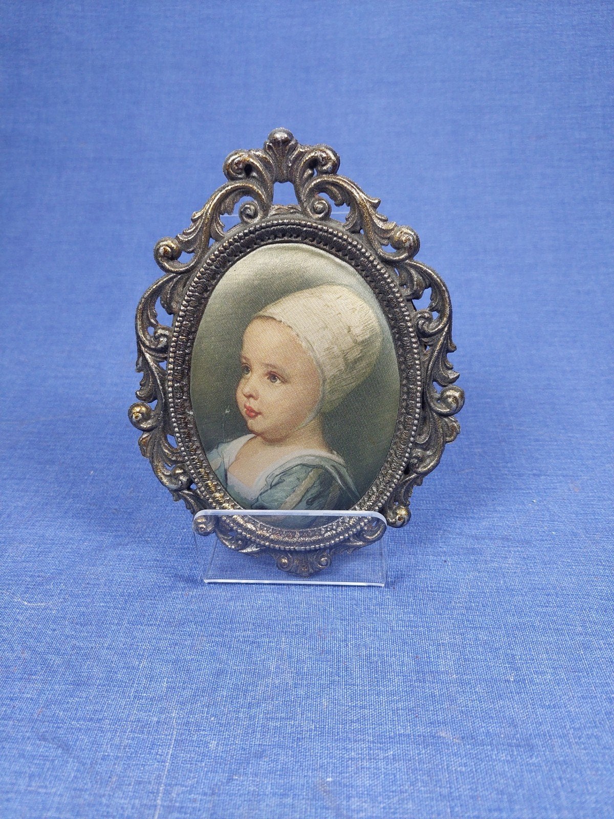 Vintage miniatuur portet van peuter in Barok frame, Ophalen of Verzenden