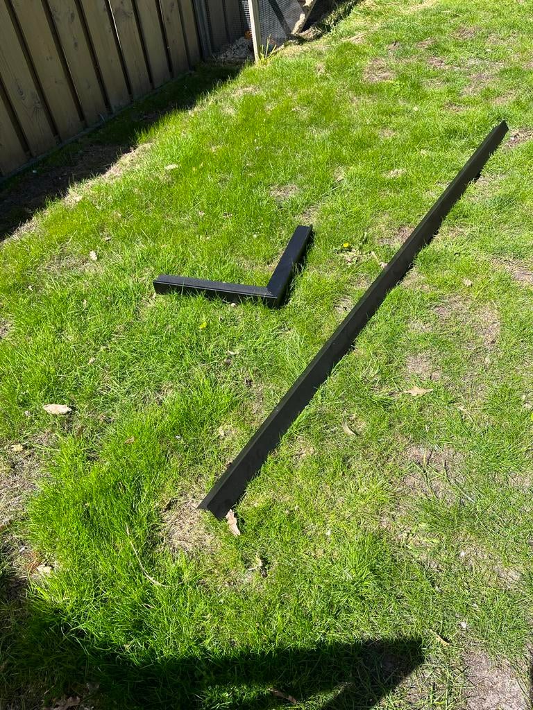 Nieuwe zwarte daktrimmen 60x64mm met buitenhoeken, Ophalen, Overige materialen, Overige typen, Nieuw