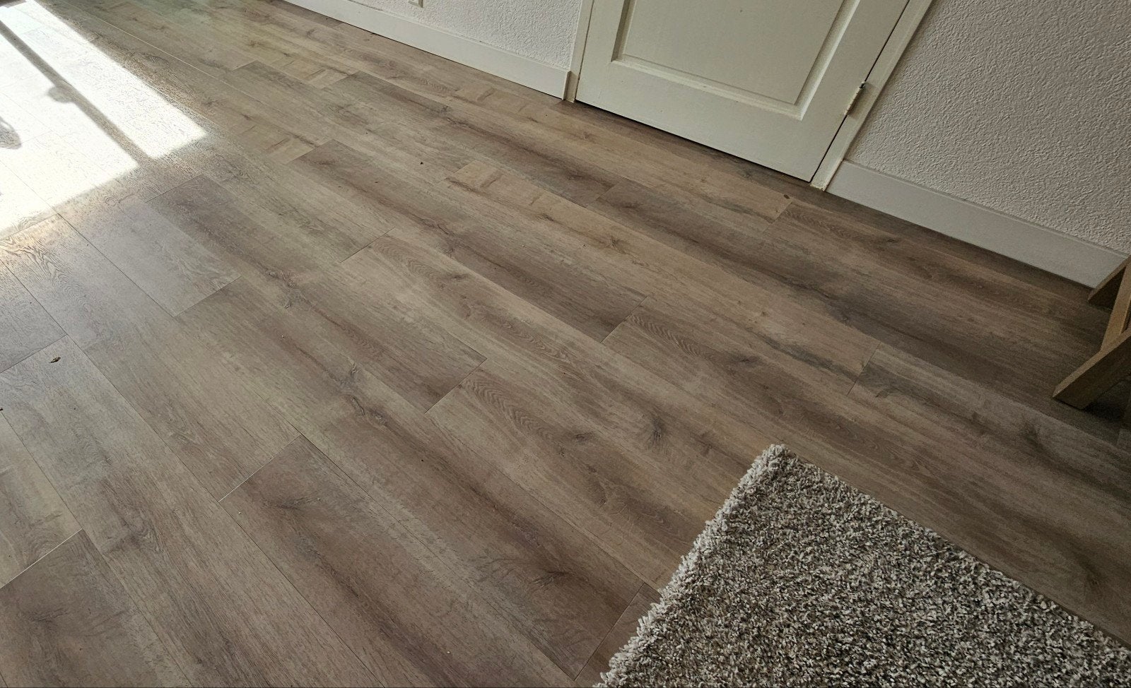 Ruim 25 m2 click PVC laminaat grijs eiken, Huis en Inrichting, Ophalen, Gebruikt, 25 tot 50 m², Grijs