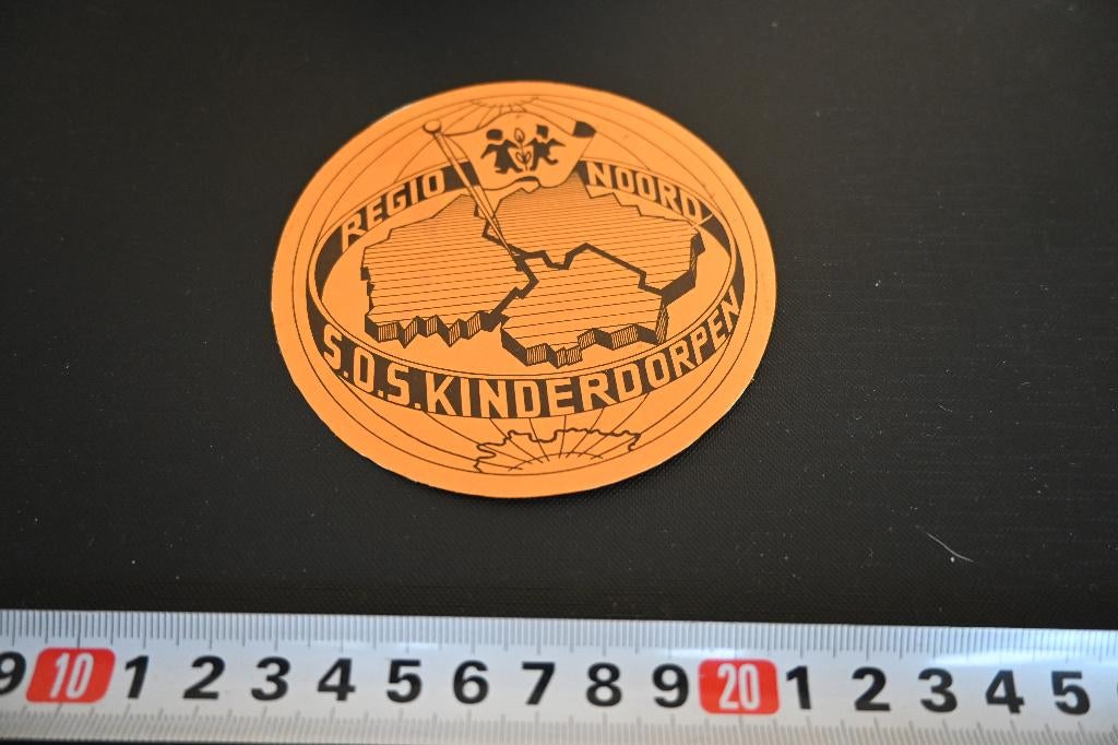 sticker Regio Noord  S.O.S. Kinderdorpen, Ophalen, Zo goed als nieuw, Sticker
