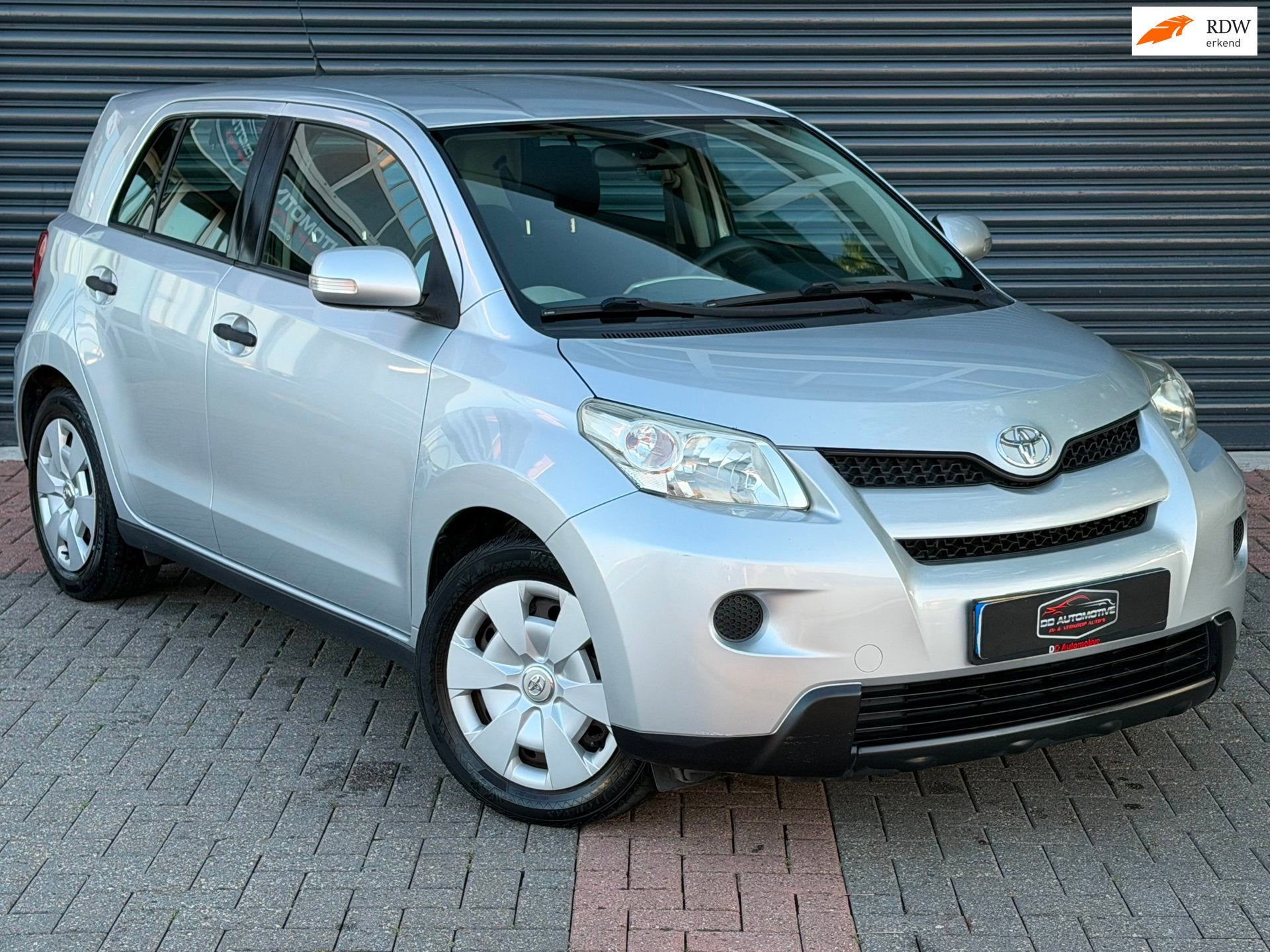 Toyota Urban Cruiser 1.3 VVT-i Comfort Airco | Nwe Apk | Ele, Voorwielaandrijving, Dealer onderhouden, Gebruikt, Zwart