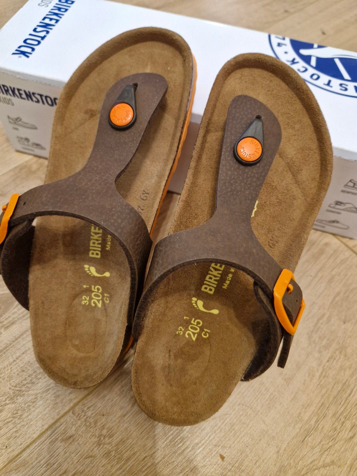 Nieuwe Birkenstock slippers voor kinderen - Maat 32, Jongen of Meisje, Schoenen, Nieuw, Ophalen of Verzenden