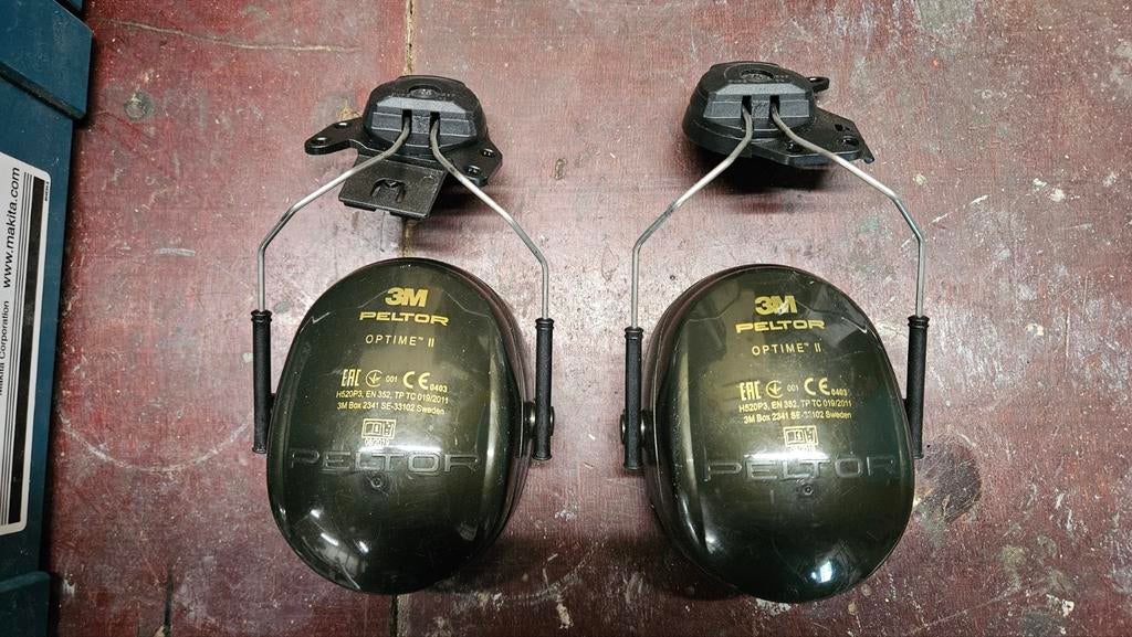 3m peltor gehoorbeschermer oorkappen helm, Ophalen of Verzenden, Gebruikt
