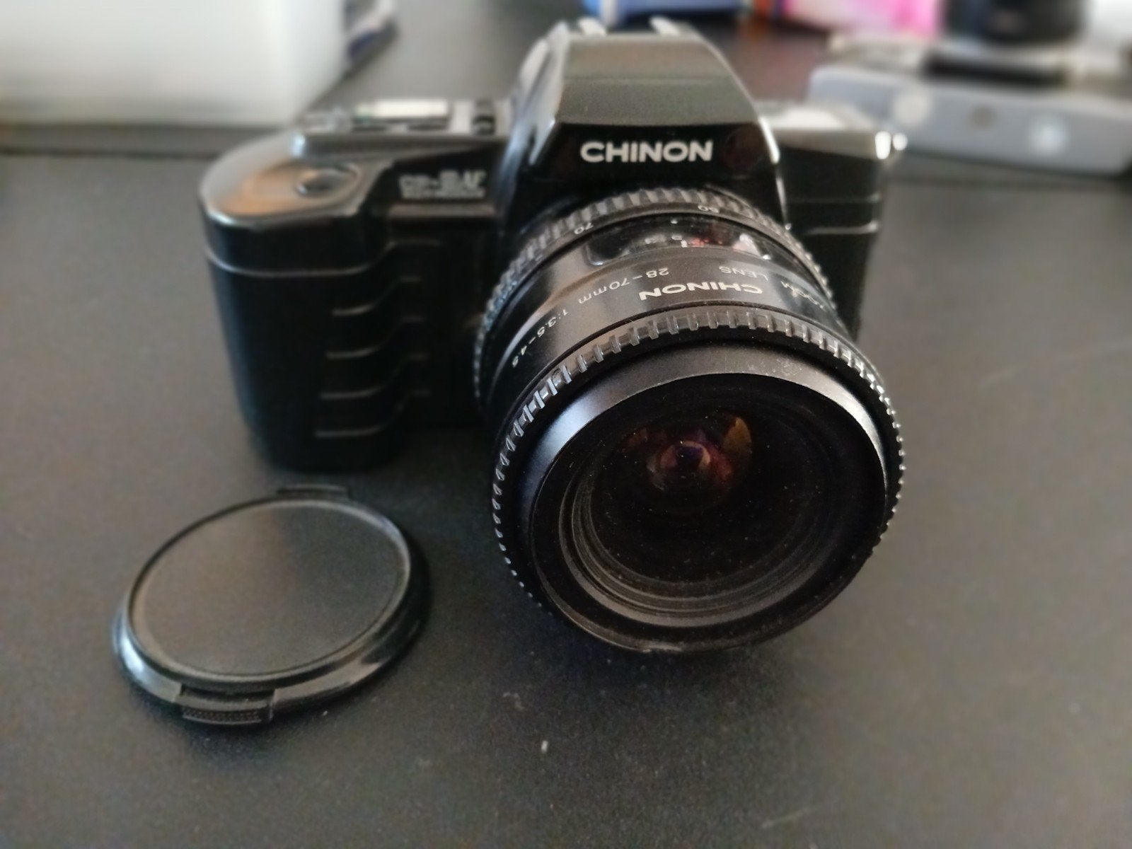 Chinon CE-4 AF Spiegelreflexcamera met 28-70mm lens, Ophalen of Verzenden