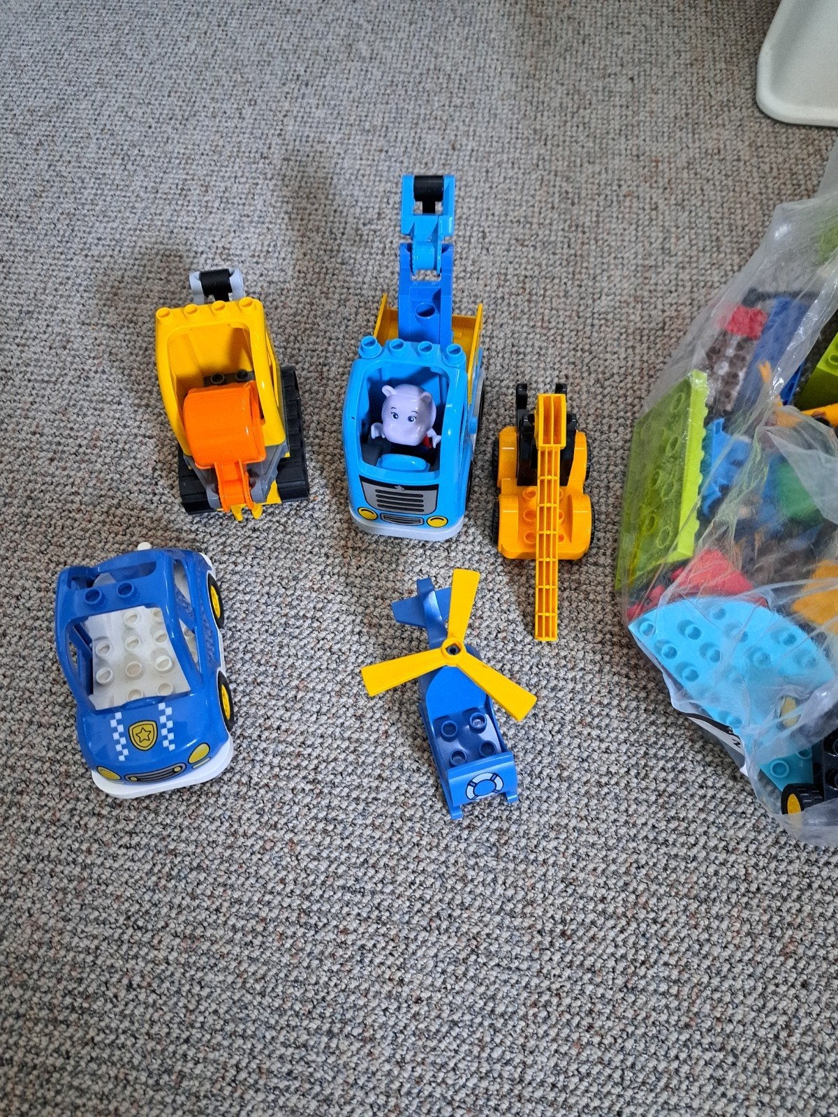 duplo autootjes en popjes en stenen, Ophalen of Verzenden, Duplo
