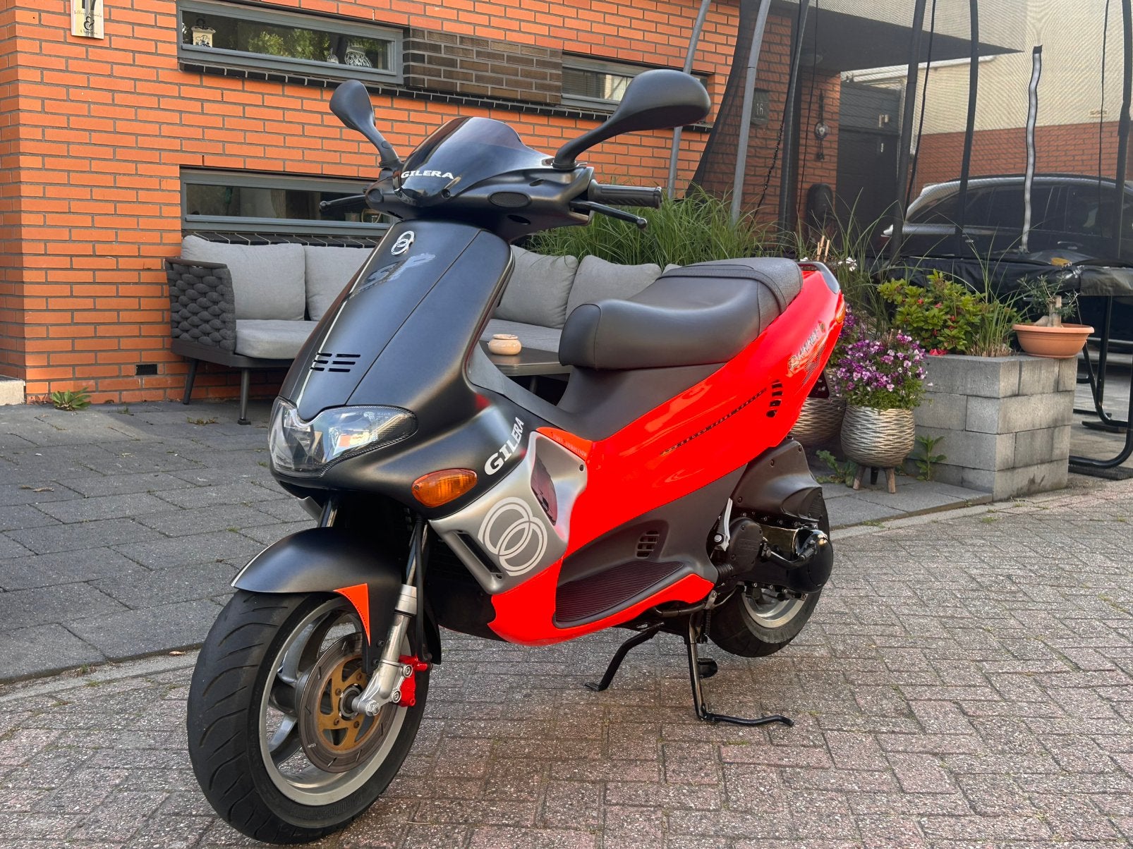 Gilera runner 50 cc sp dd lc, Fietsen en Brommers, Scooters | Piaggio, Zo goed als nieuw, Overige modellen, Ophalen