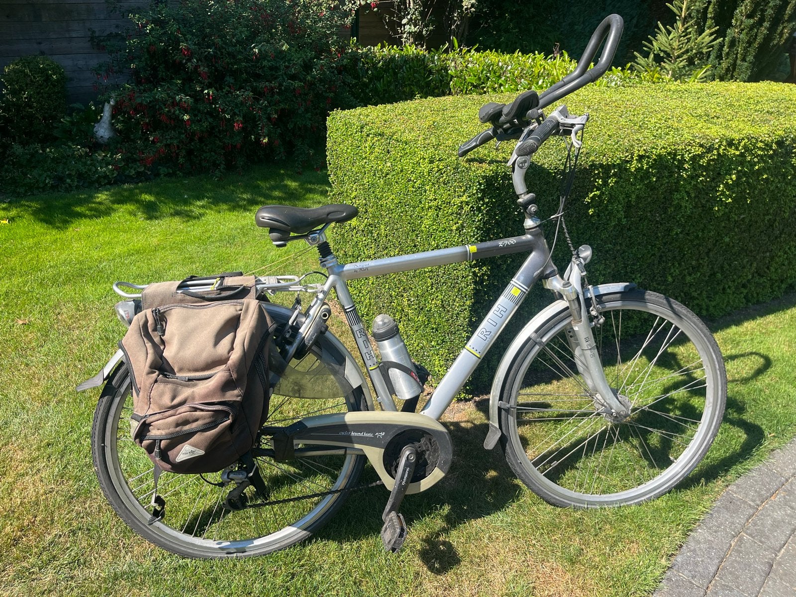 Gebruikte Rih herenfiets met fietstassen, Gebruikt, Velgrem, Versnellingen, 53 tot 57 cm