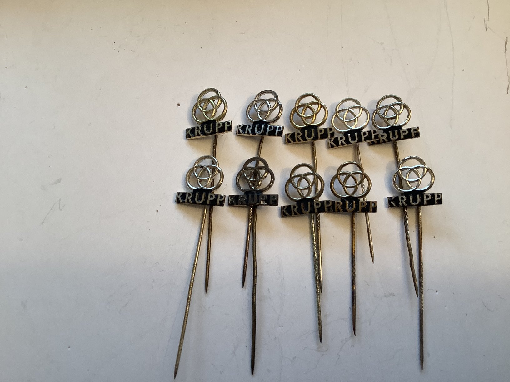 10 speldjes Krupp, Ophalen of Verzenden, Gebruikt, Overige onderwerpen