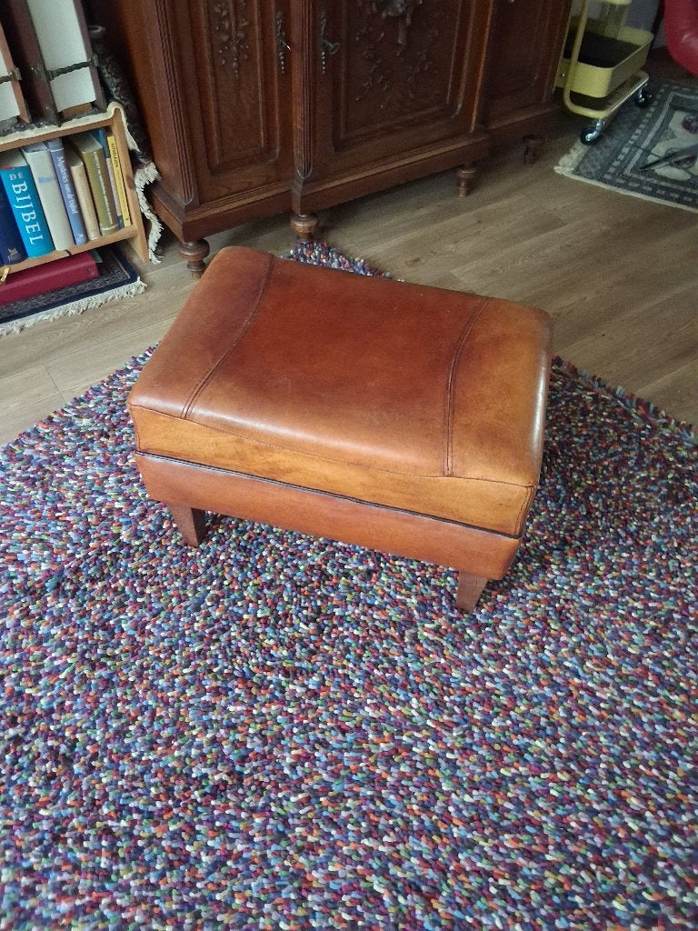 schapenleren hocker/voetenbank, Ophalen, 50 tot 75 cm, Nieuw, Schapenleer