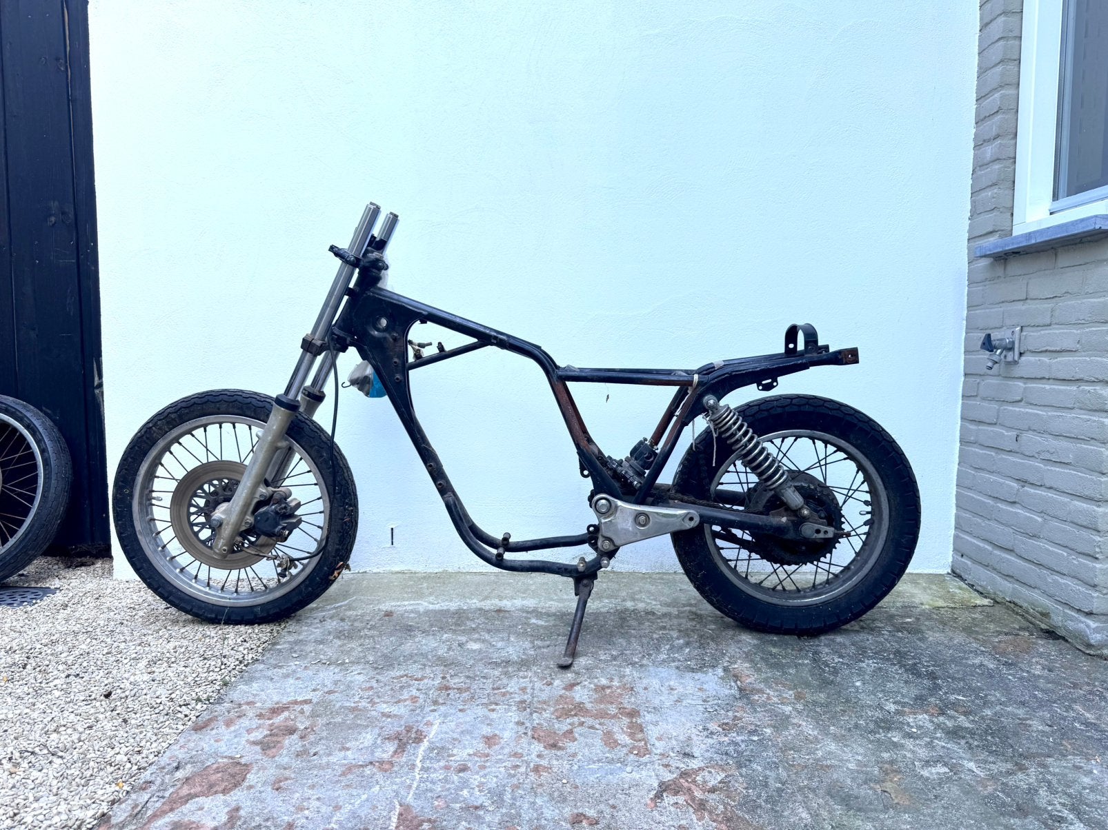 Suzuki GN400 project (cafe racer / tracker / brat bike), Ophalen